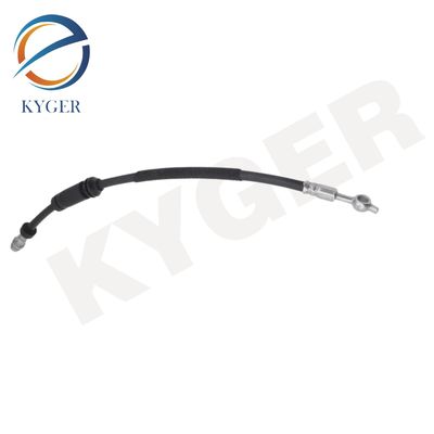 Buy LR135811 Right Front Brake Hose Discovery Sport L550 Land Rover Body Parts online manufacture