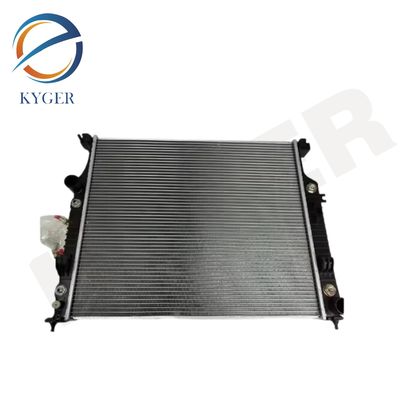 Buy 2515000303 Engine Cooling Radiator Heat Resistance For Mercedes Benz W164 online manufacture